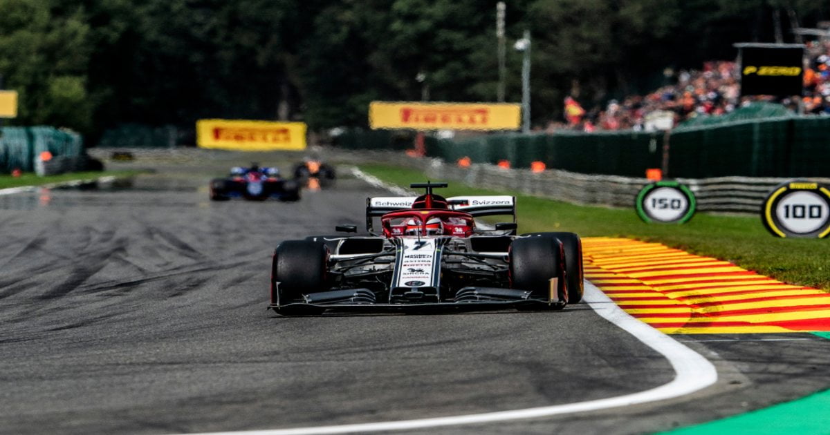 Aston Martin и Alfa Romeo запускают токены фанатов в качестве первых команд F1