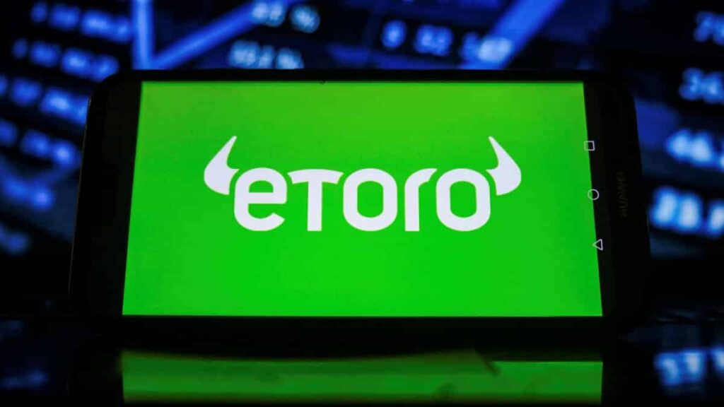 eToro прекращает торговать Cardano и TRON для клиентов из США