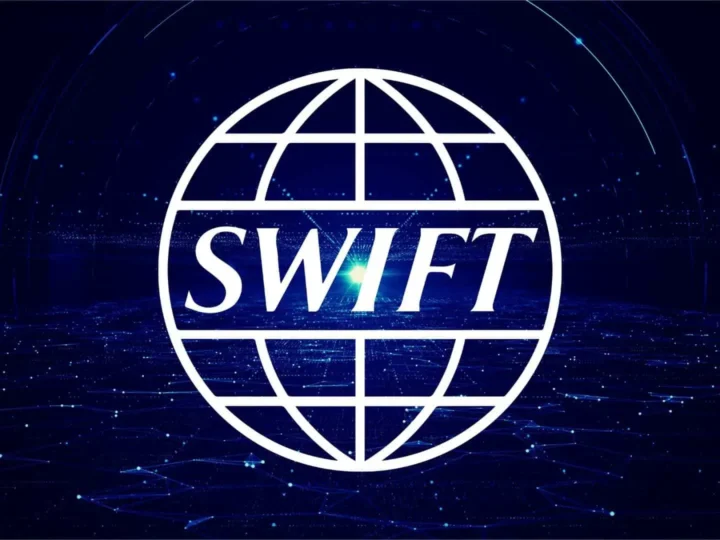 SWIFT сотрудничает с Chainlink для подключения к любому блокчейну