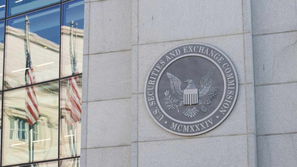 SEC запрашивает дополнительное финансирование